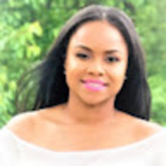 Meet your Posher, Sheila - Picture 1 of 1